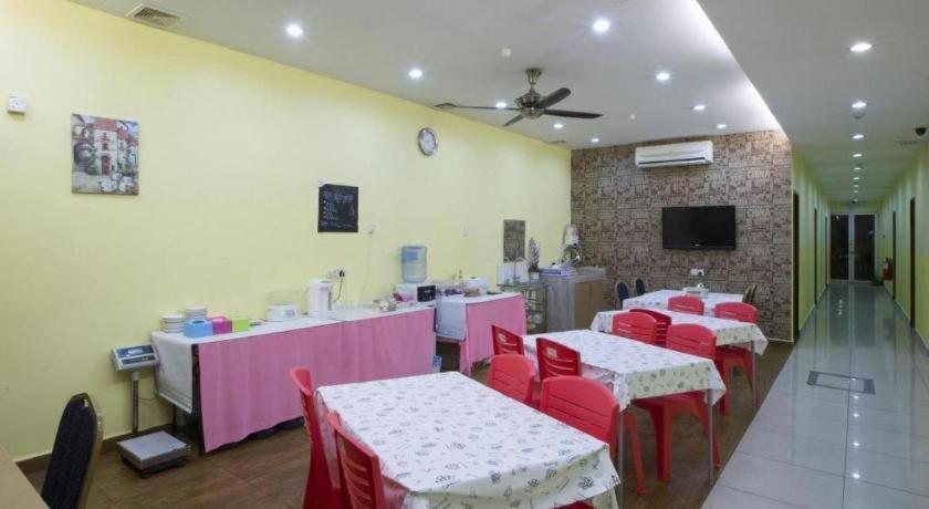 Hotel Zamburger Sri Petaling 2*