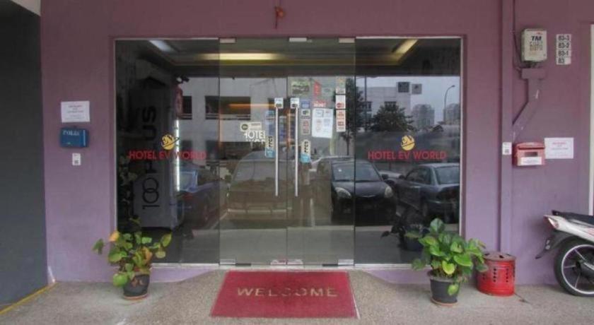 Zamburger Sri Petaling Hotel